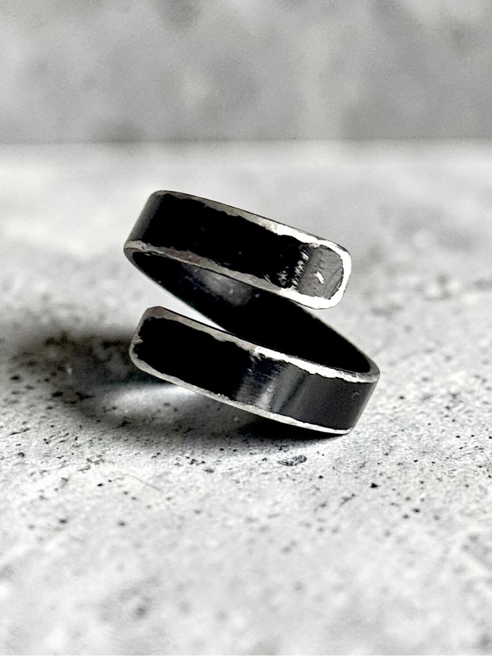 5 For $25💫Minimalist Alternative Black Spiral Wire Open Ring